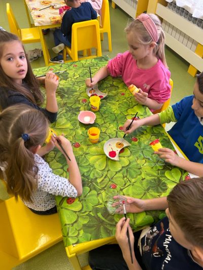 Изработка на еко играчки - група "Детелини" - ДГ №108 Детско царство - София