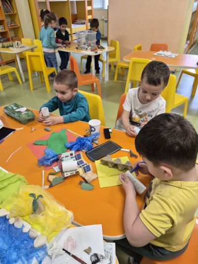 Движението на водата - от наука към творчество - ДГ №108 Детско царство - София